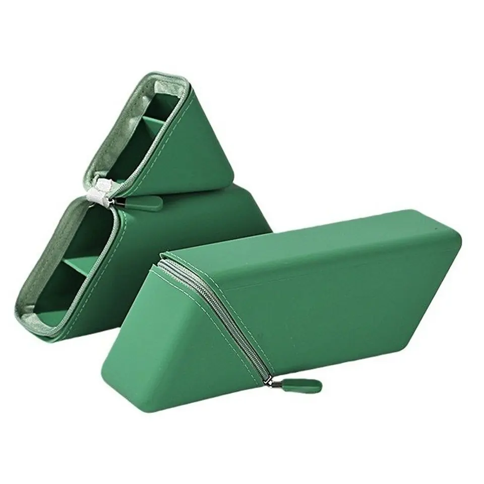 Flexible Triangular Pen Organizer 2