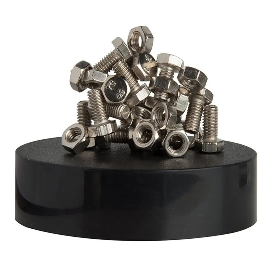 Magnetic Desktop Construction Set 2